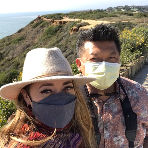 Meet Your Posher - Picture 3 of 15